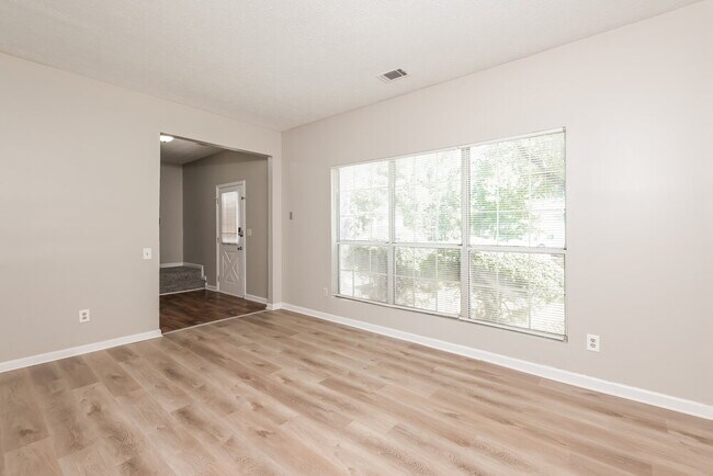 Foto del edificio - 3041 Savannah Bay Ct