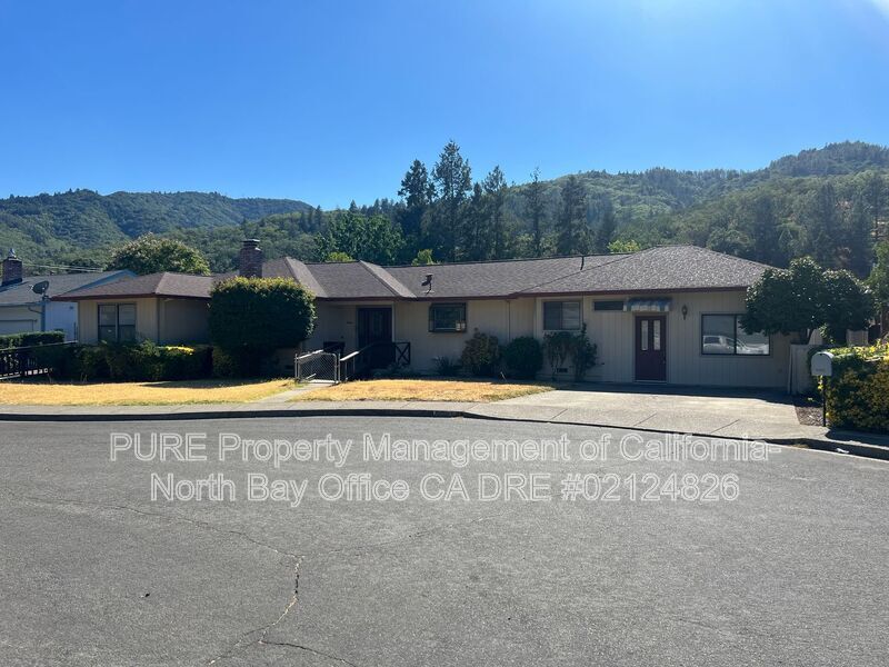 Primary Photo - 1074 Albright Pl