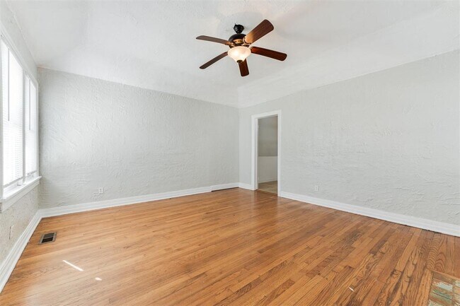 Foto del edificio - 2833 NW 22nd St