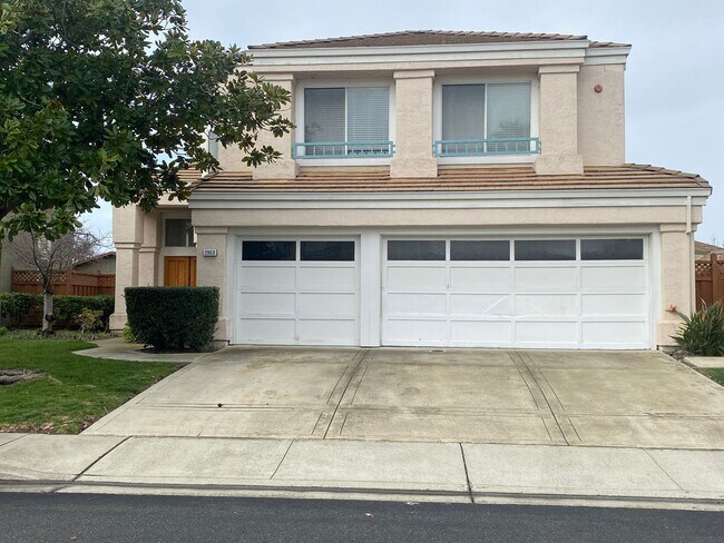 Foto del edificio - Union City 5 BD + Loft/ 3.5 BA Detached Ho...