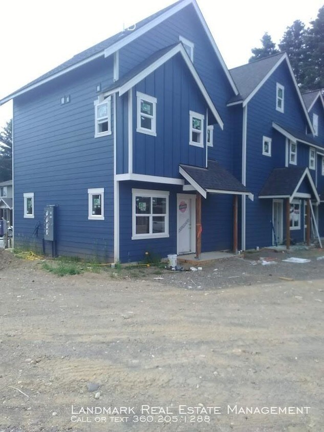 Primary Photo - 3 bedroom in Ferndale WA 98248