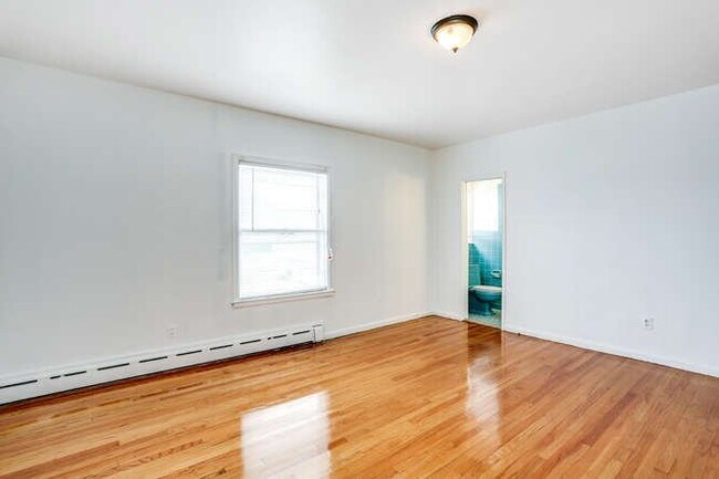 Foto del edificio - 255 Merton Rd