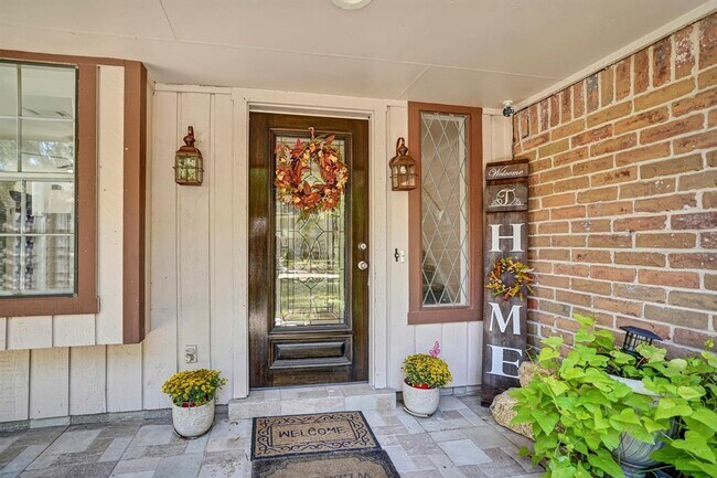 Foto del edificio - 2114 Lazy Grove Dr