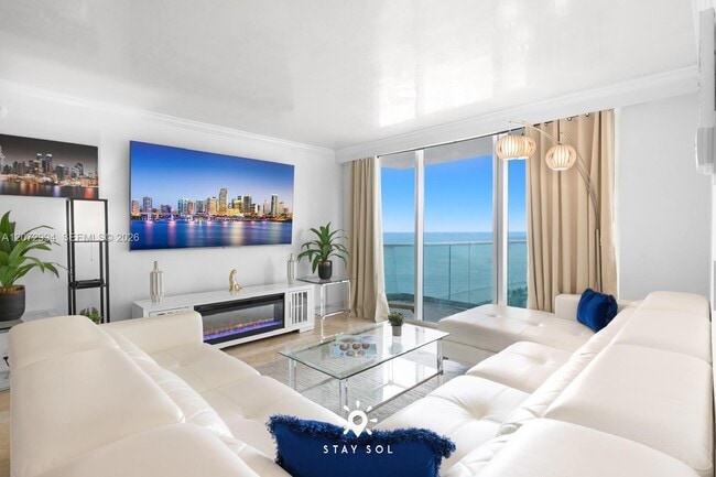 Building Photo - 4001 S Ocean Dr