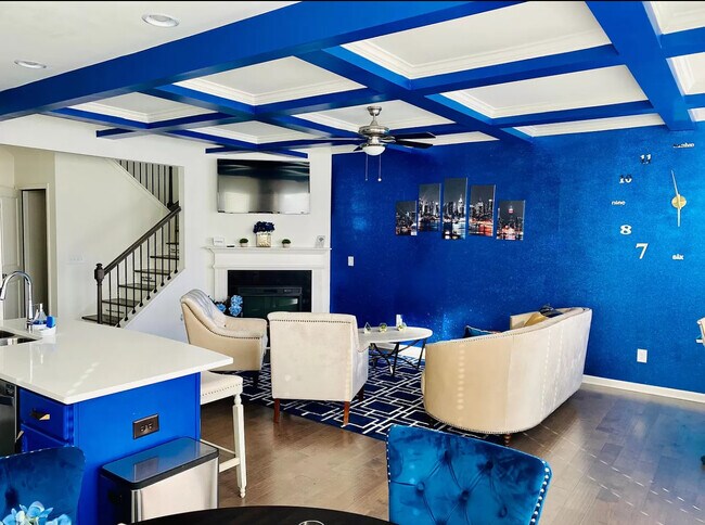 Building Photo - 2100 Watts Ln