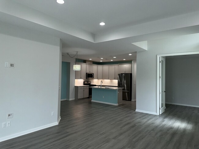Building Photo - 319 Flip Flop Ct