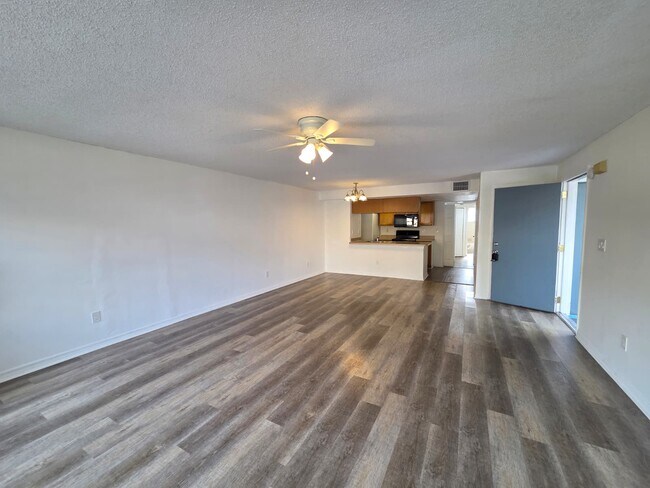 Foto del edificio - 2751 N Poinciana Blvd