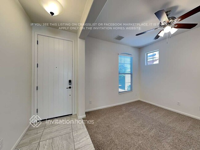 Foto del edificio - 10615 E Corbin Ave