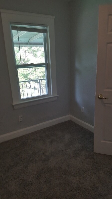 Foto del edificio - 2511 Hood Ave