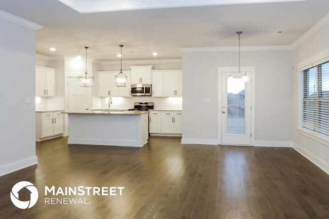 Foto del edificio - 14704 Greenleaf Dr