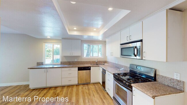 Building Photo - 4 br, 3 bath House - 366 Lourdes Lane