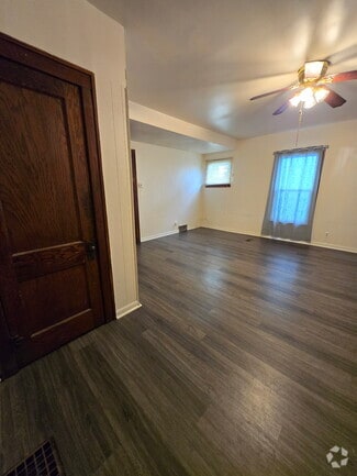 Building Photo - 32 Clairmont Pl