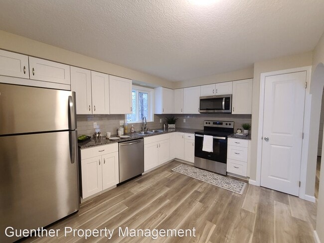 Building Photo - 4 br, 2 bath House - 620 E Glencrest Drive