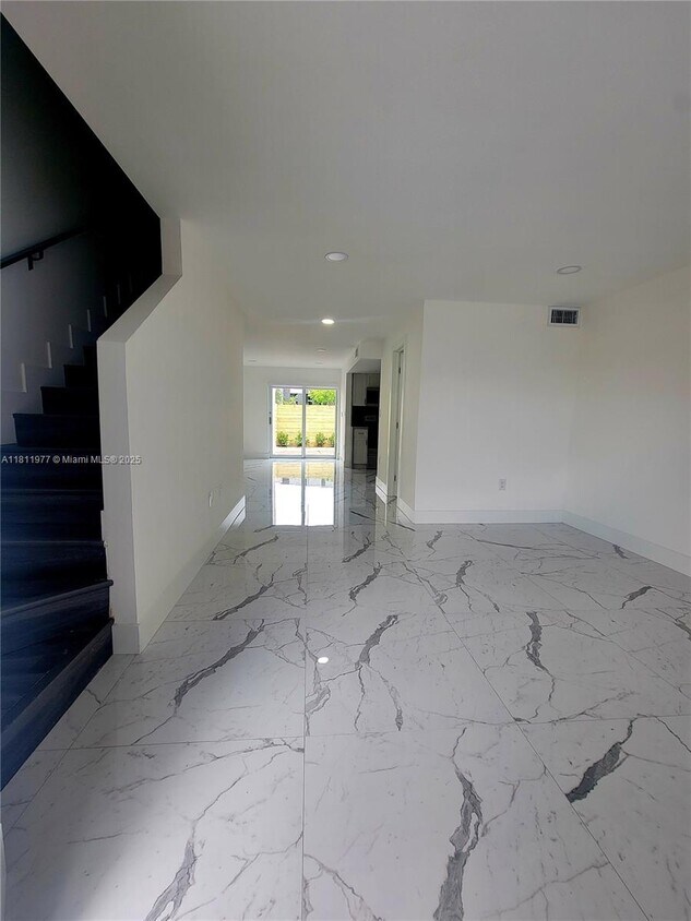 Foto principal - 5913 SW 36th Ct