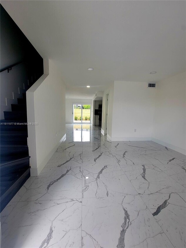 Primary Photo - 5913 SW 36th Ct
