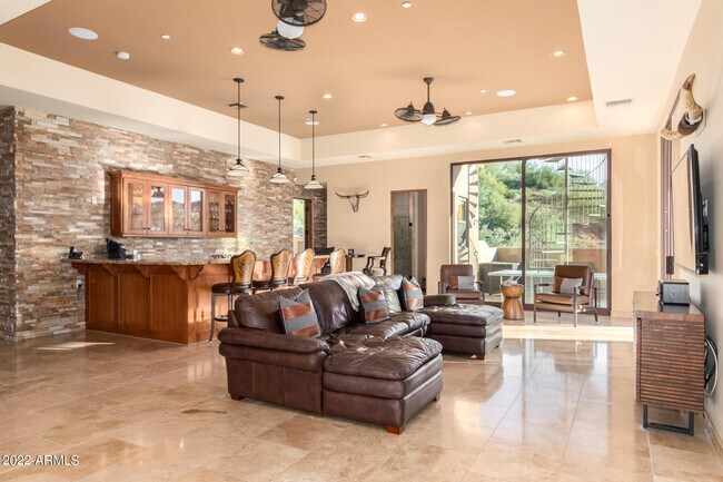 Building Photo - 9615 N Fireridge Trail