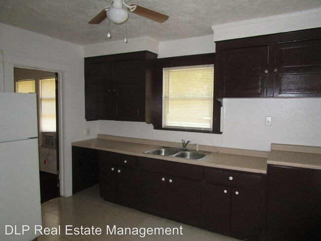 Building Photo - 3 br, 2 bath House - 285 Roosevelt Drive