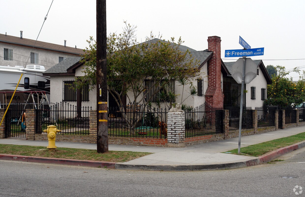 Building Photo - 10205 S Freeman Ave
