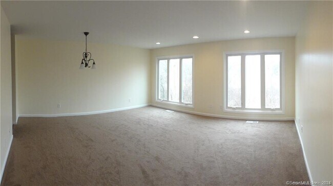 Foto del edificio - 675 Newfield St