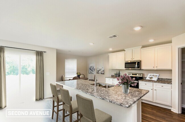 Building Photo - 632 Wild Tulip Ct