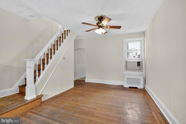 Foto del edificio - 2343 E Huntingdon St