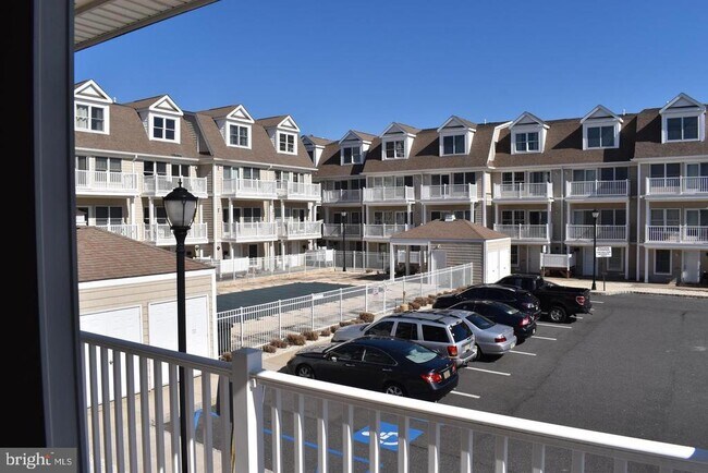 Building Photo - 72 Chelsea Ct