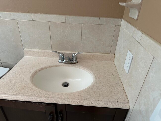 Foto del edificio - 6214 Wauconda Way W
