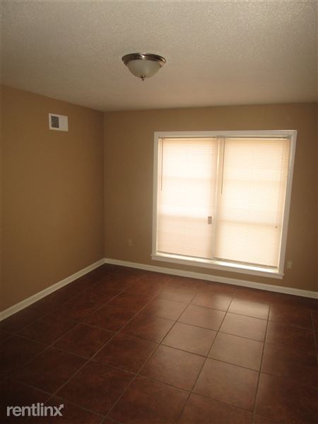 Building Photo - 3856 Kipling Ave