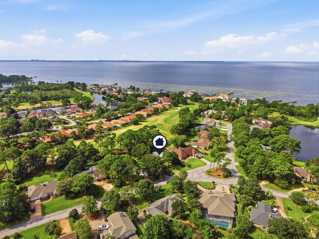 Foto del edificio - 116 Baywind Dr