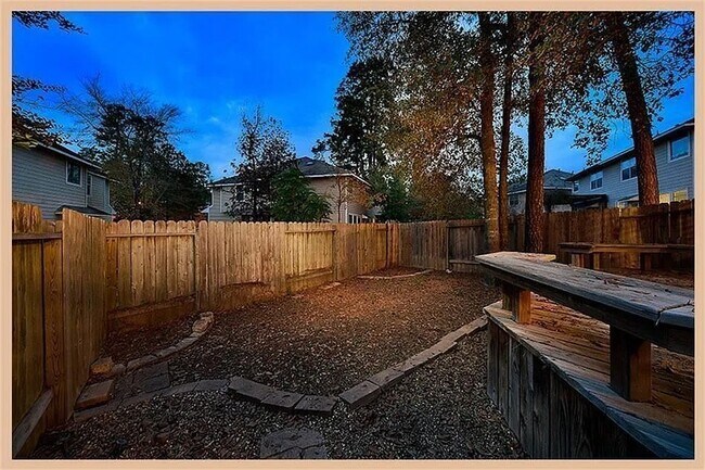 Foto del edificio - 43 Blue Creek Pl