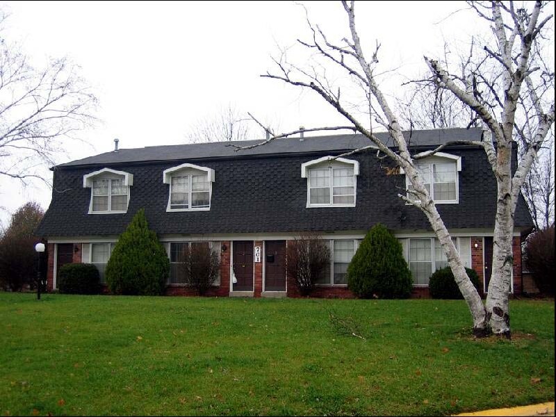 Primary Photo - 701 N Cherry St