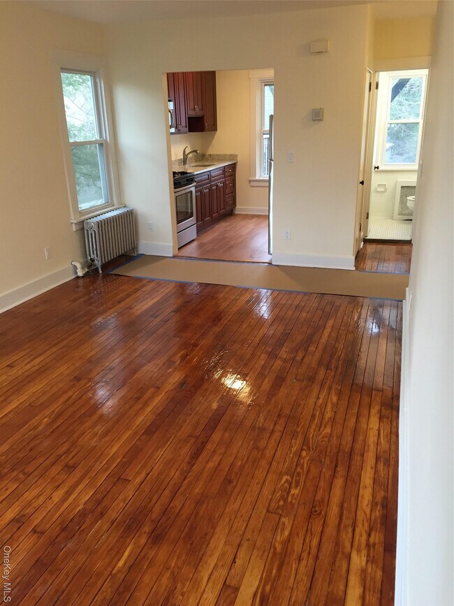 Building Photo - 8 Parkway Terrace