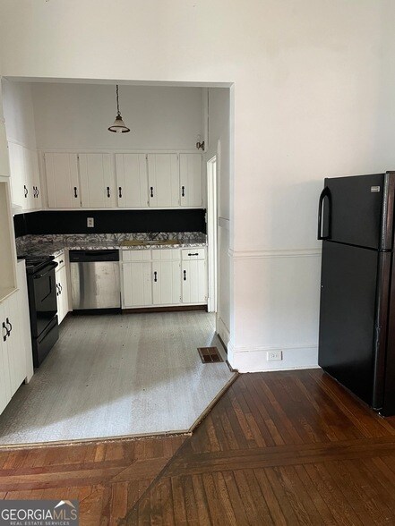 Building Photo - 74 Spring Street Unit A