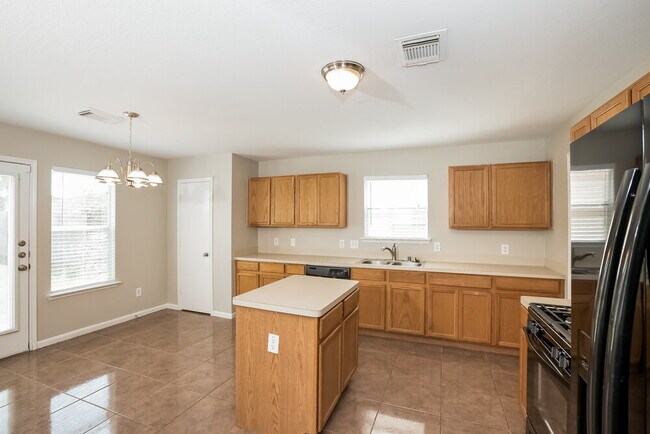 Foto del edificio - 8010 Suffield Glen Ln