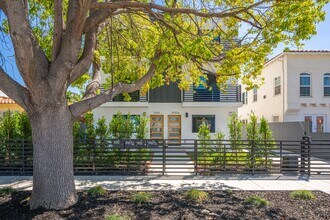 Building Photo - 2920 12th Ave
