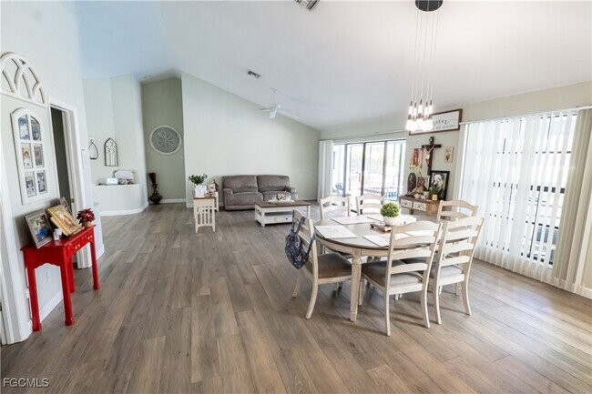 Foto del edificio - 14557 Eagle Ridge Dr