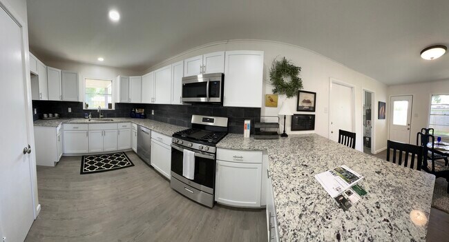 Kitchen - 605 W Point Tap Rd