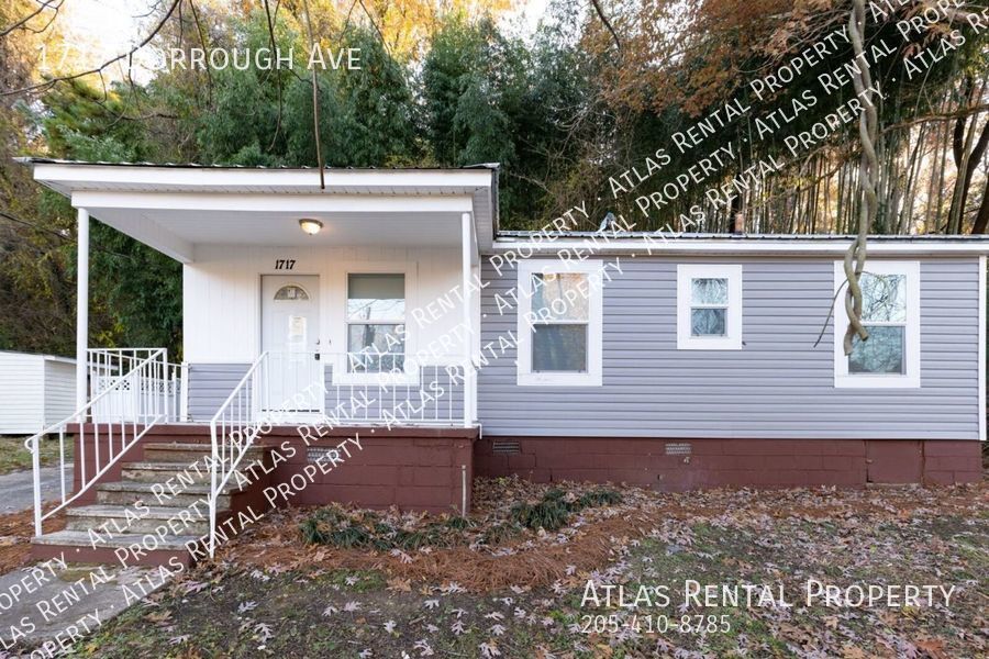 Primary Photo - 1717 Dorrough St NE