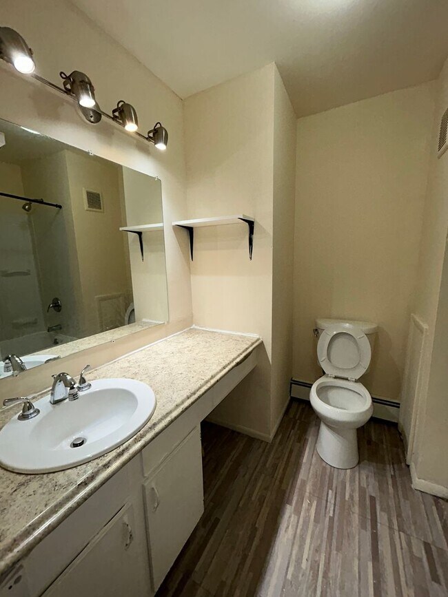 Foto del edificio - 660 New Willow St