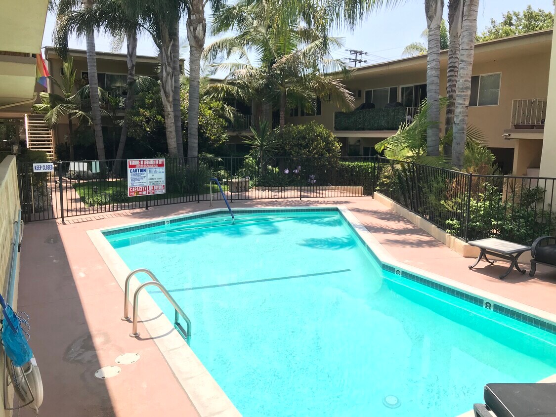 Foto principal - 1280 Barrington S Ave