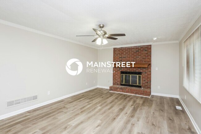 Building Photo - 4 Bedroom Pet-Friendly Home in Stone Mountain, GA with Main Street Renewal