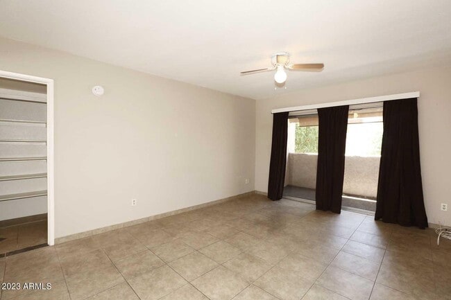 Building Photo - 4554 E Paradise Village Pkwy N