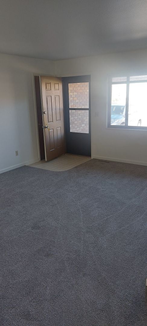 Building Photo - 3229 Pleasant Acres Dr