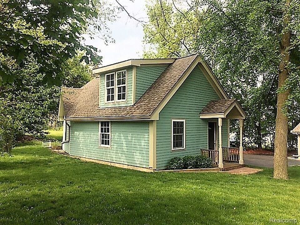 270 S Center St, Northville, MI 48167 House for Rent in Northville