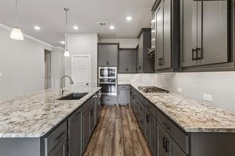 Building Photo - 4717 Beaver Creek Dr