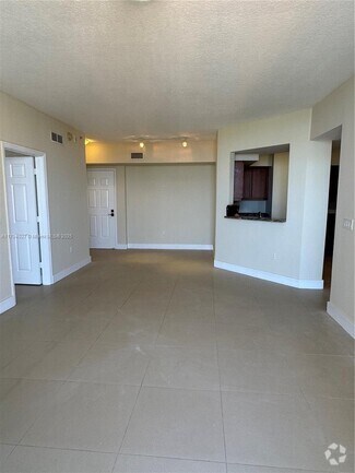 Building Photo - 888 S Douglas Rd