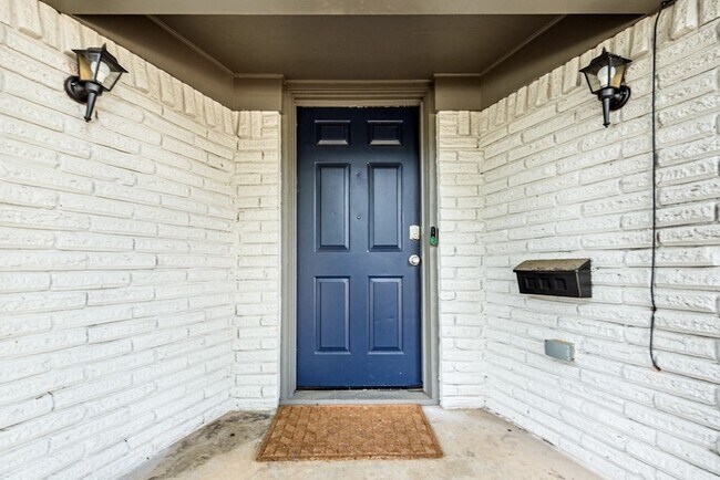 Foto del edificio - 4252 McComas Rd