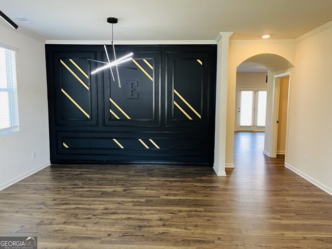 Building Photo - 910 Sly Fox Run