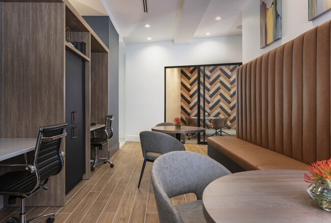 13 - CALIROSA BUSINESS LOUNGE + CONFERENCE OFFICE - Rosalia Winter Park 55+ Active Adult Commu...
