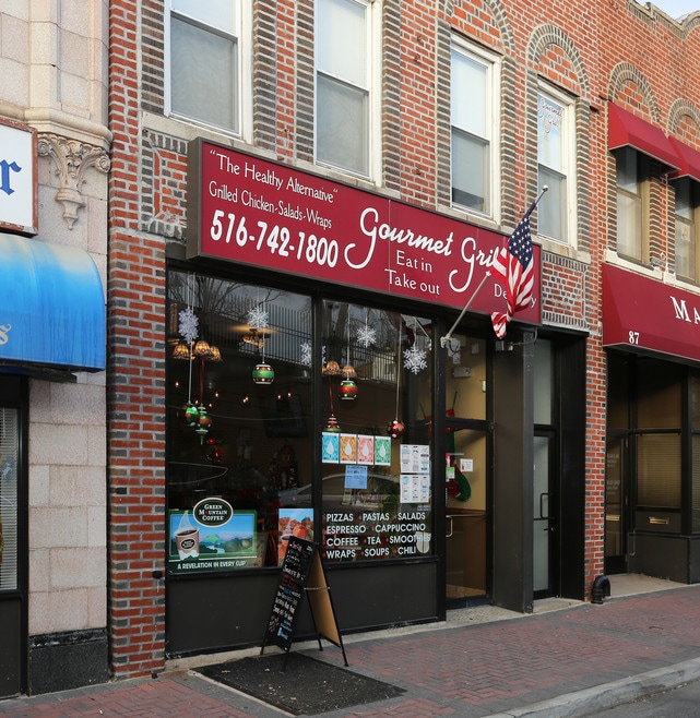 Moving to Mineola, NY? Learn about renting in Mineola